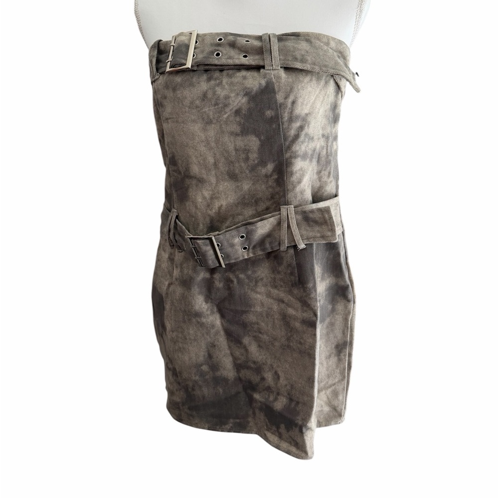 PrettyLittleThing Strapless Gray Belted Dress